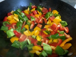 Cute Traffic Lights (three-color Pepper) recipe