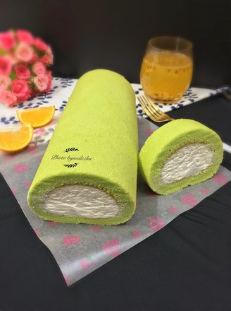 Spinach Cream Cake Roll