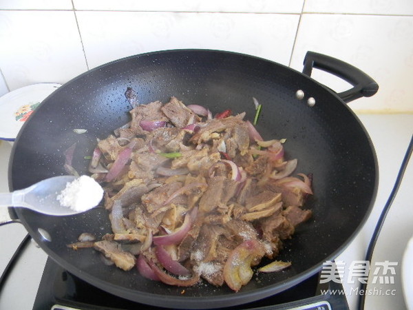 Stir-fried Beef with Sauce recipe