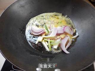 Open Onion Oil Noodles recipe