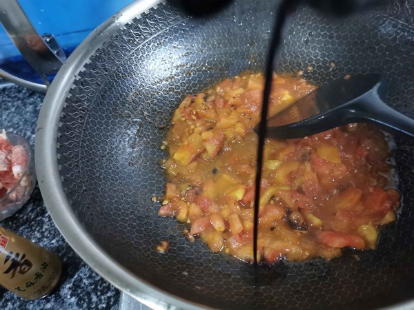 Beef Noodles with Tomato recipe