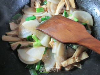 Stir-fried Radish with Tripe recipe