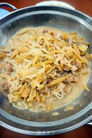 Pork Ribs and Sauerkraut Stewed Vermicelli recipe