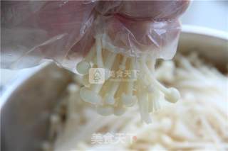 Bacon Enoki Mushroom Roll recipe