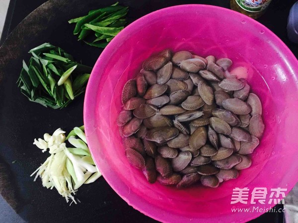 Spicy Stir-fried Flower Jia recipe