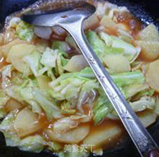 Beef Cabbage Potato Chips in Tomato Sauce recipe