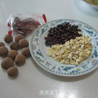 Lotus Seed, Red Dates and Longan Soup recipe