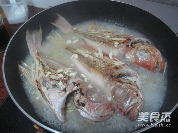 Fried and Braised Bigeye recipe