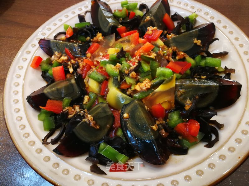 Double Pepper with Preserved Egg recipe