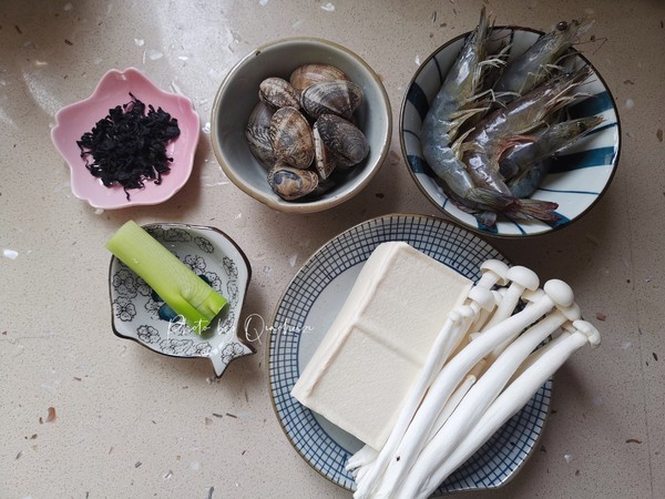 Wakame Seafood Tofu Soup recipe