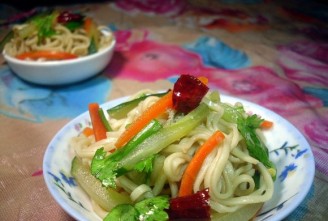 Yellow Noodles with Abalone Sauce in Aging Vinegar