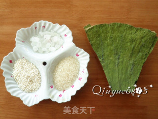 Lotus Leaf Porridge with Rock Sugar recipe