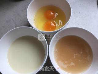 Soy Milk, Sea Cucumber and Shrimp Stewed Egg recipe