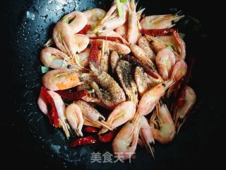 Fried Sea Prawns with Devil Pepper recipe