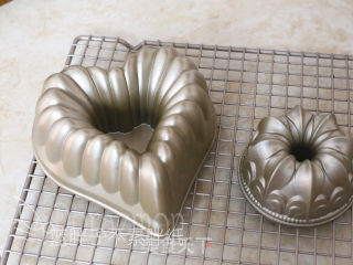 Chocolate Love Sponge Cake recipe