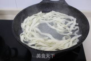 Yunnan Famous Snack-big Crispy Beef Noodle recipe