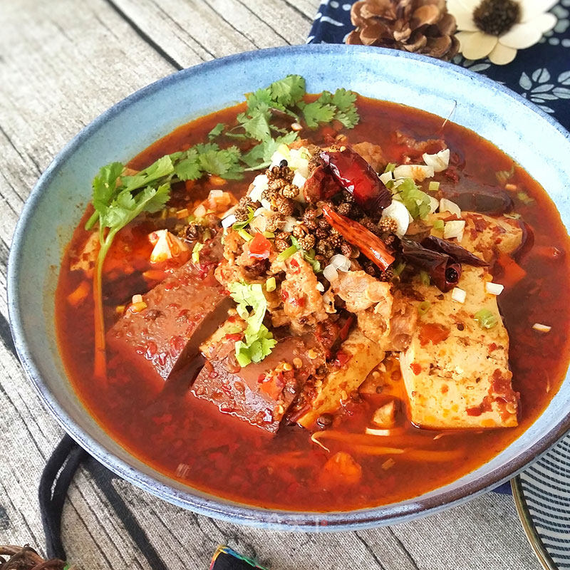 Fat Beef Spicy Two-color Tofu recipe