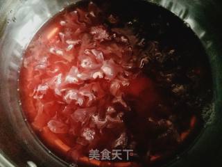 Bayberry and White Fungus Soup recipe