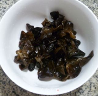 Black Fungus with Minced Garlic recipe