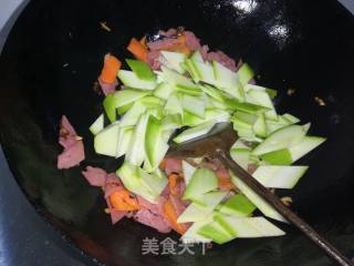 Stir-fried Ham with Zucchini recipe