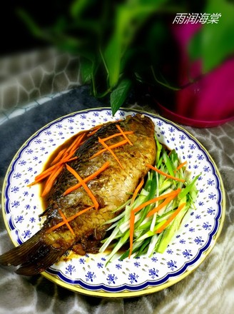 Stewed Crucian Carp with Sauce recipe