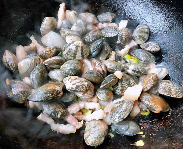 Cabbage Clam Soup recipe