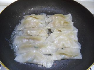 Taiwanese Pot Stickers recipe