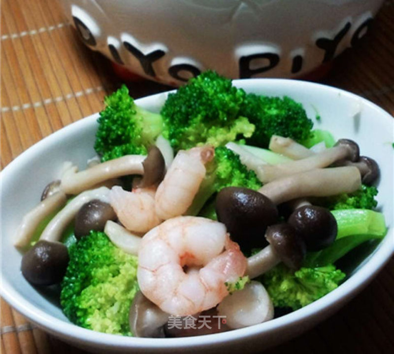 It's Getting Hot and Refreshing-shrimp, Mushrooms, Broccoli recipe