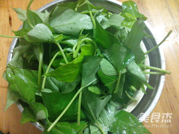 Stir-fried Sweet Potato Leaves recipe