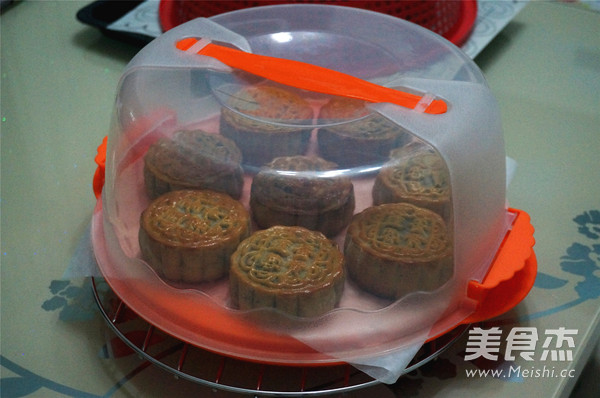 Mooncakes with Egg Yolk and Red Bean Paste recipe