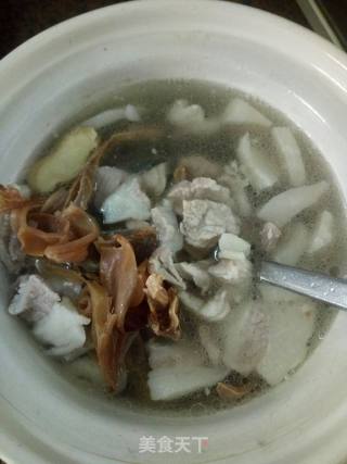 Stewed Squid Soup with Meat recipe