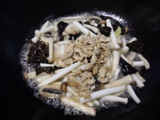 Mushroom Shredded Pork recipe