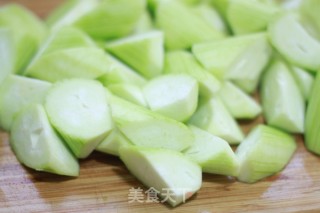 Fried Loofah with Dried Shrimp recipe