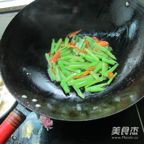 Yuxiang Lettuce Strips recipe