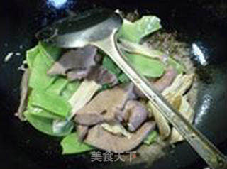 Stir-fried Pork Liver with Lentil and Yuba recipe
