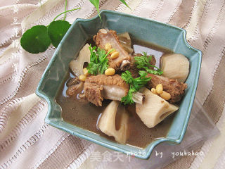 Soybean, Lotus Root and Pork Ribs Soup recipe
