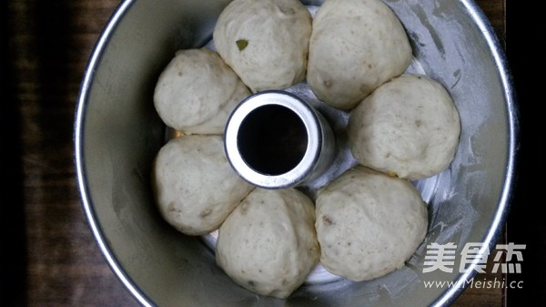 Whole Grain Bread Ring recipe