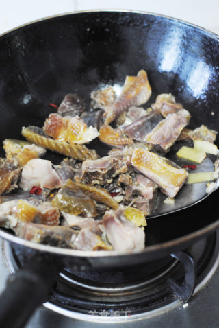 Salted Chicken Daylily Casserole recipe