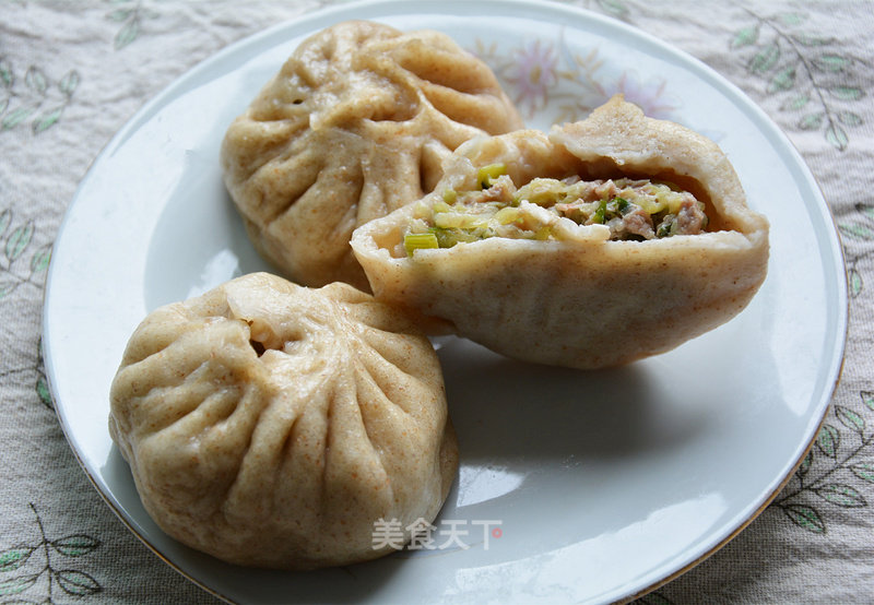 Beef and Cucumber Buns