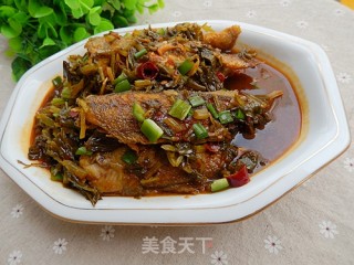 Braised Yellow Croaker with Pickled Vegetables recipe