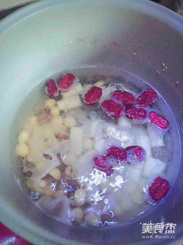 Chinese Yam, Longan, Red Date, Lotus Seed, Wolfberry Soup recipe