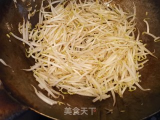 Fried Bean Sprouts with Bean Curd recipe