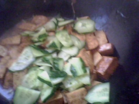 Fried Cucumber with Tofu recipe