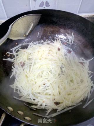 Hot and Sour Potato Shreds recipe