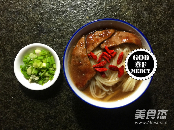 Pork Liver and Wolfberry Noodle Soup recipe