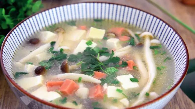 Double Mushroom Ham Tofu Soup recipe