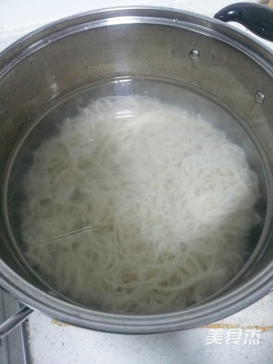Hand-made Cold Noodles recipe