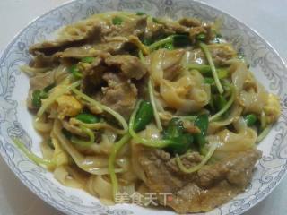 Stir-fried Hor Fun with Beef recipe