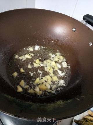 Scrambled Eggs with Green Peppers recipe