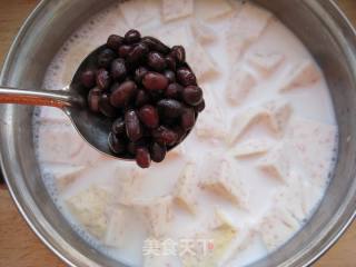 Tonic Blood and Qi-red Bean and Taro Milk recipe